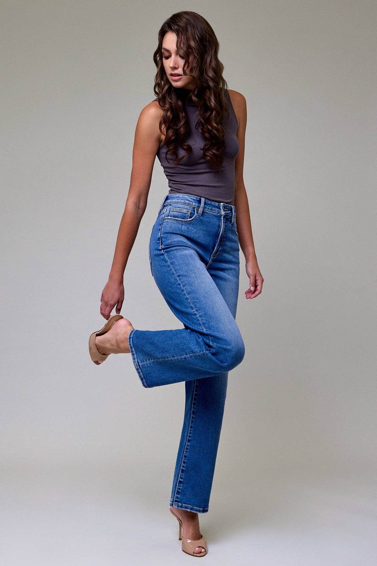 Medium Wash Clean Stretch High Rise Classic Straight