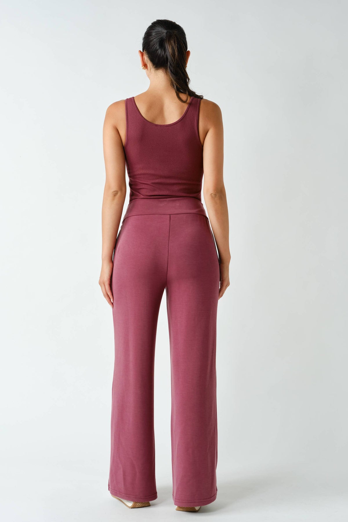 Mono B Classic Seamless Ribbed Tank Top