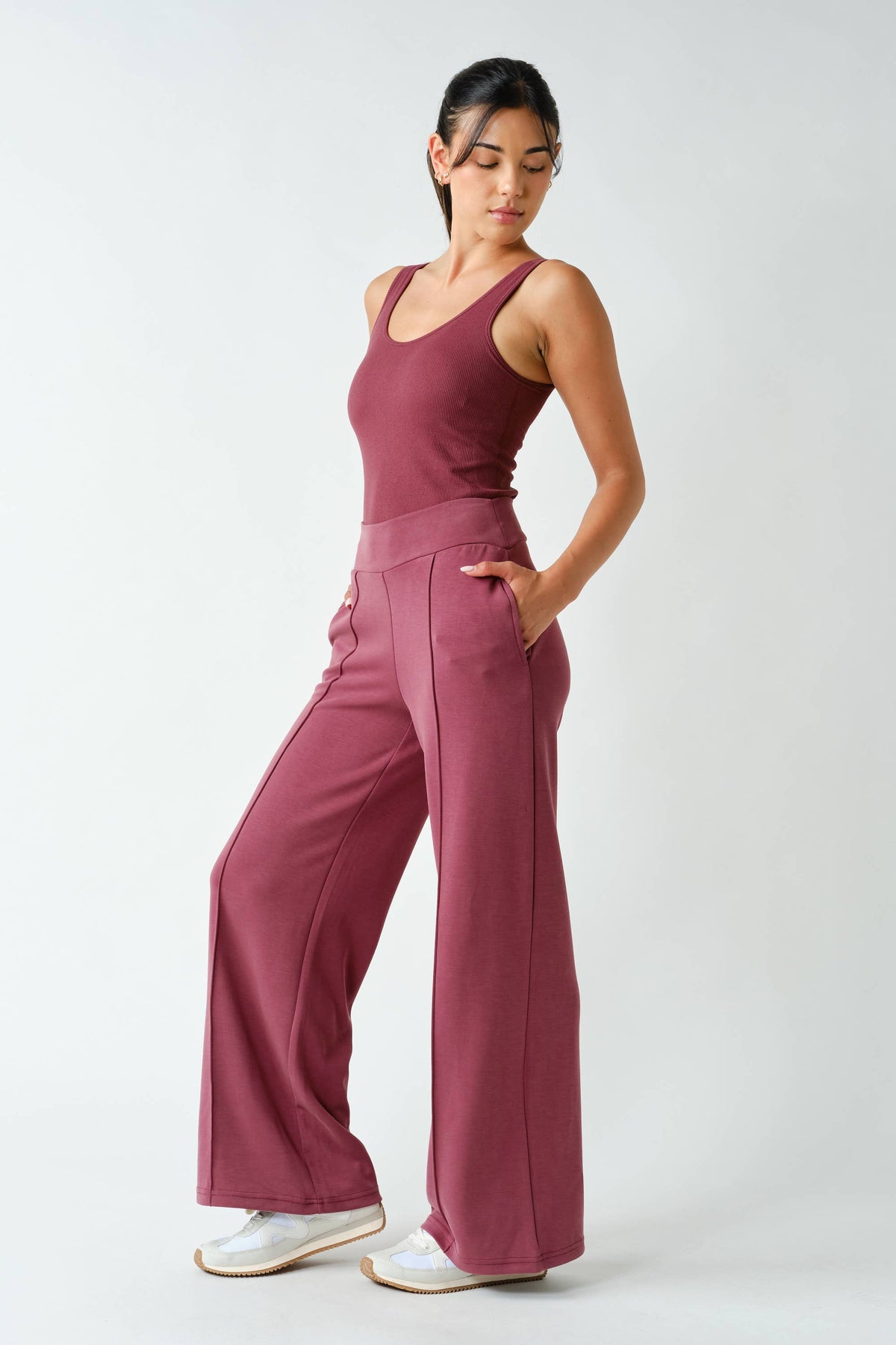 Mono B Classic Seamless Ribbed Tank Top