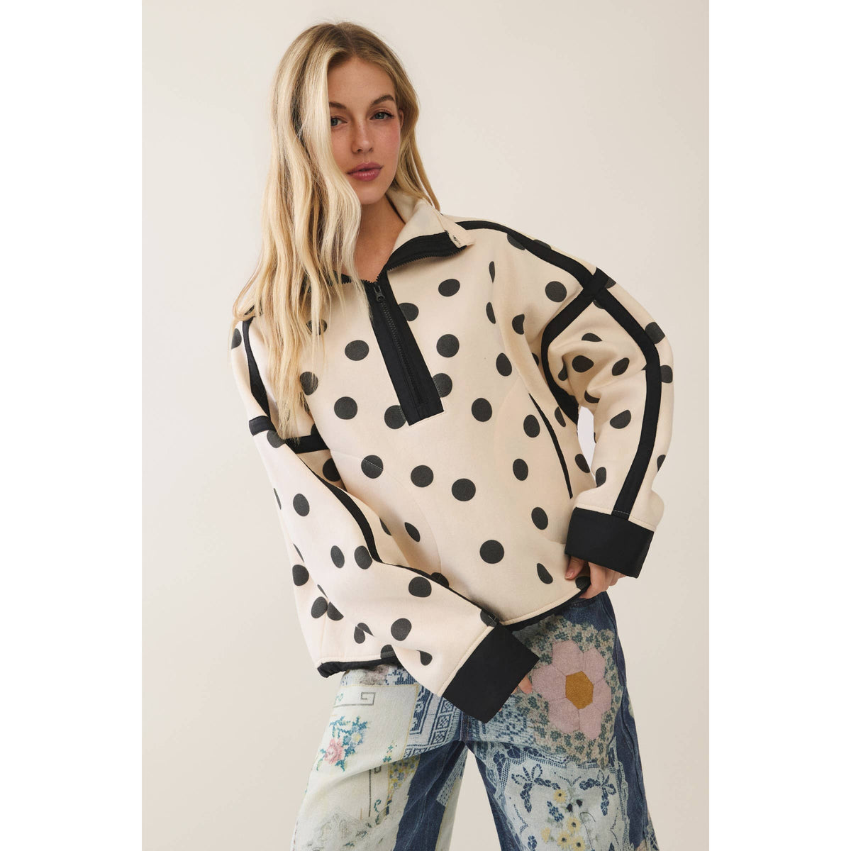Polka Dot Contrast Pull Over