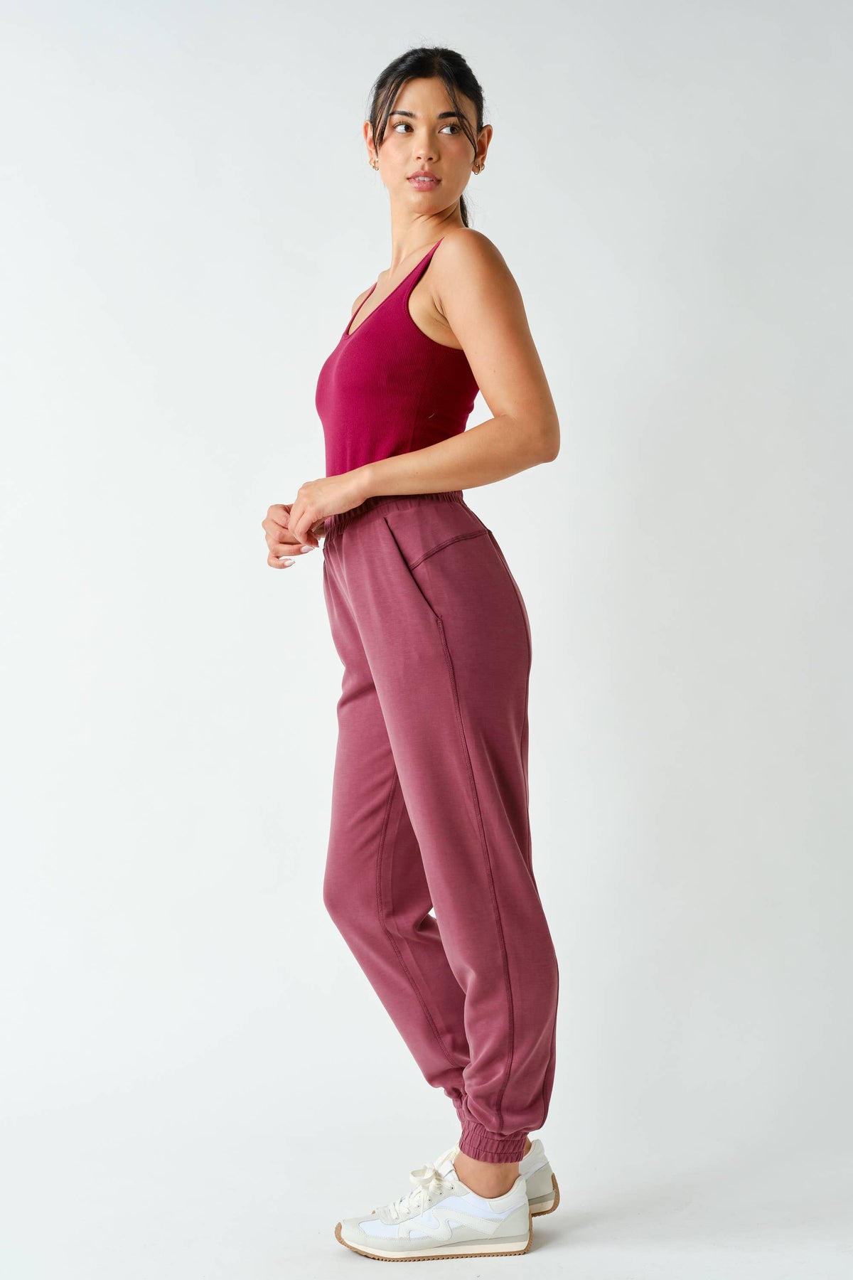 Mono B Classic Seamless Ribbed Tank Top