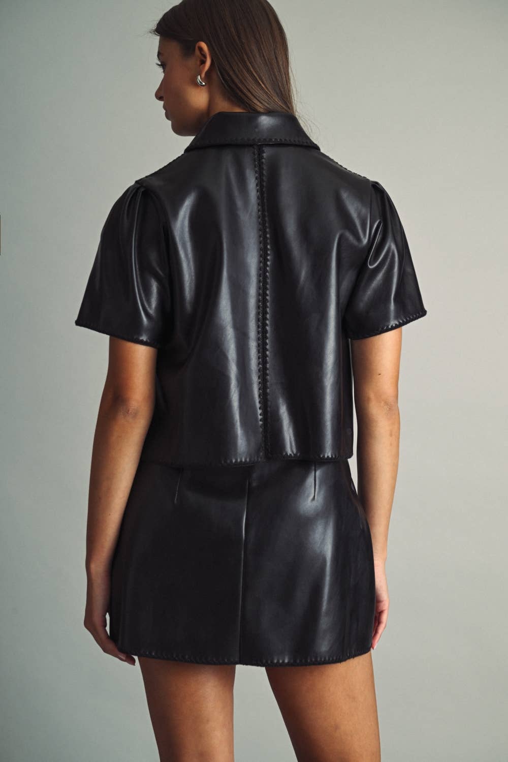 MIOU MUSE Faux Leather Stitch-Detail Mini Skirt - Black