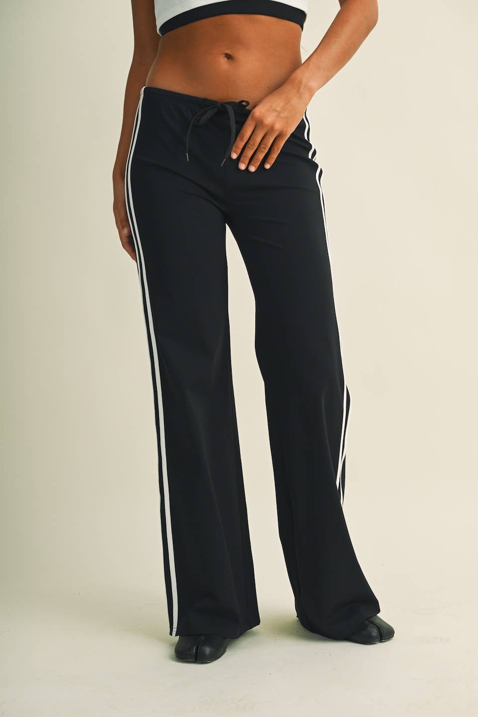 GLOWIE Side Stripe Low-Rise Straight-Leg Pants - Dark Chocolate