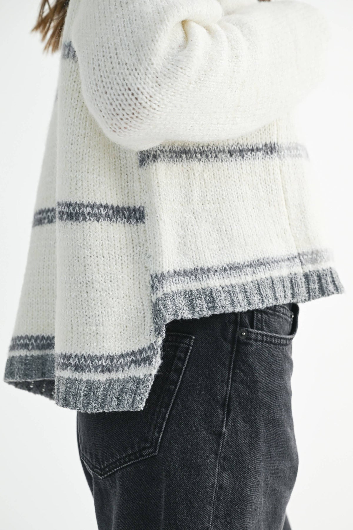 AEMI + CO Mona Striped Knit Pullover Sweater - White/Gray
